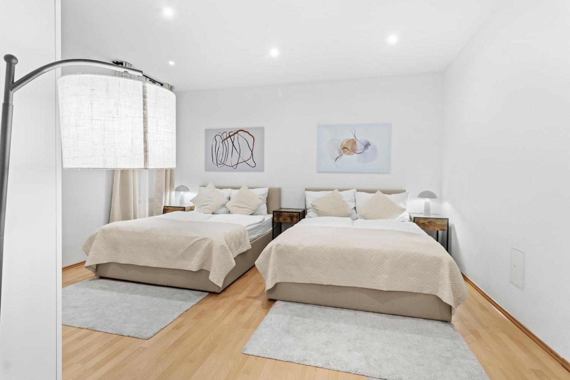 Chic 1Br Apartment - Directly Near Schoenbrunn Wenen Buitenkant foto