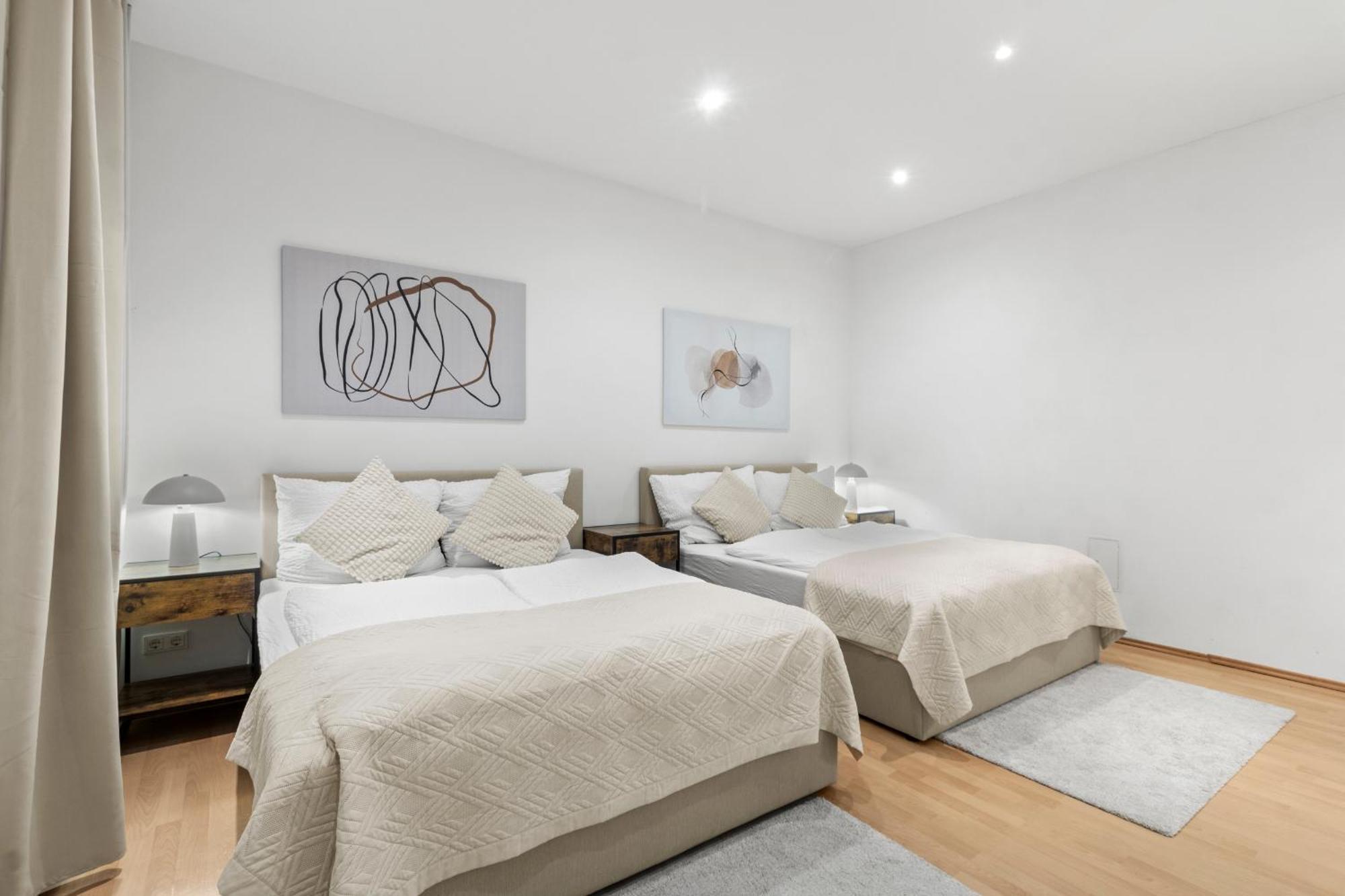 Chic 1Br Apartment - Directly Near Schoenbrunn Wenen Buitenkant foto