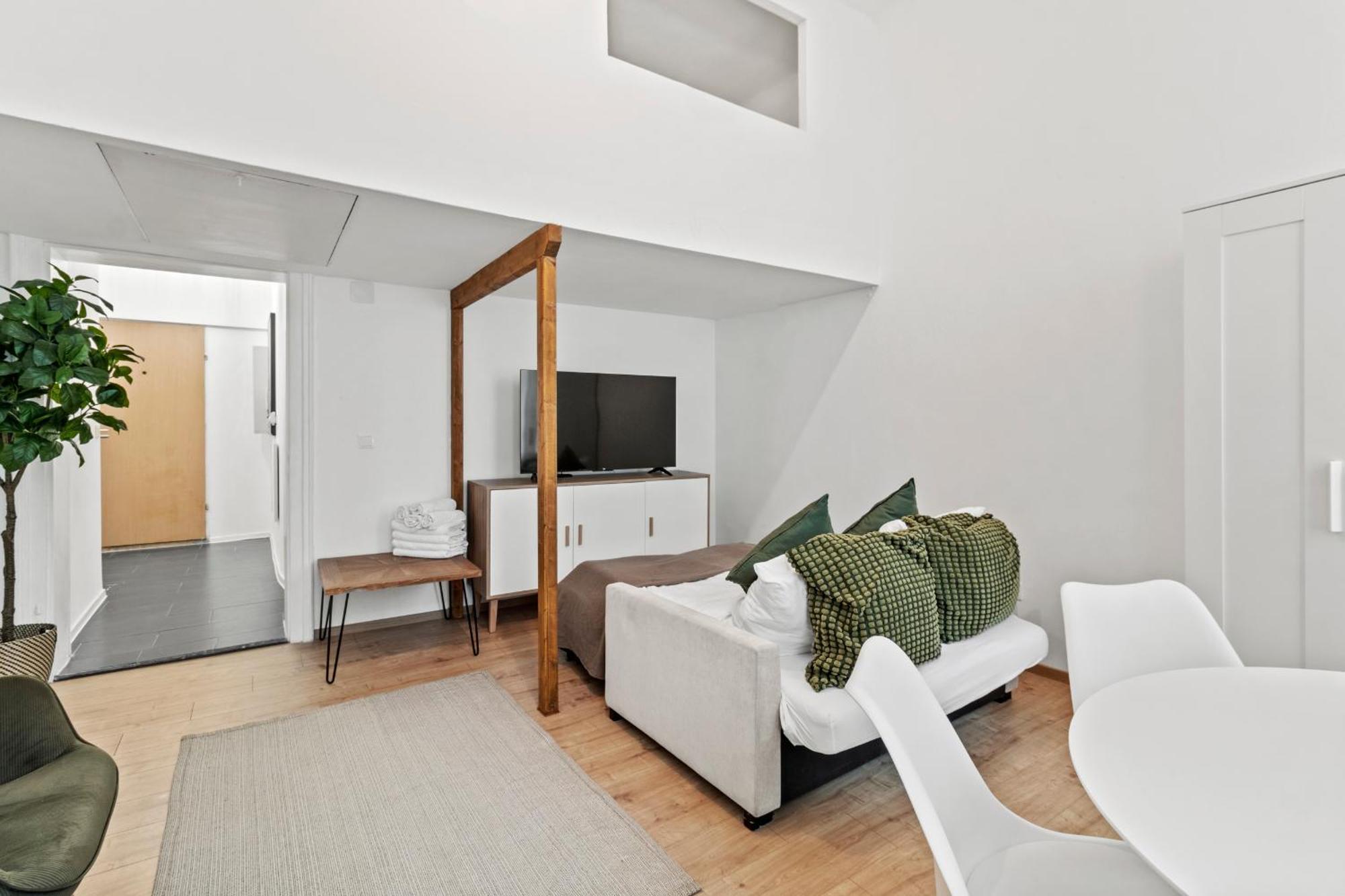 Chic 1Br Apartment - Directly Near Schoenbrunn Wenen Buitenkant foto