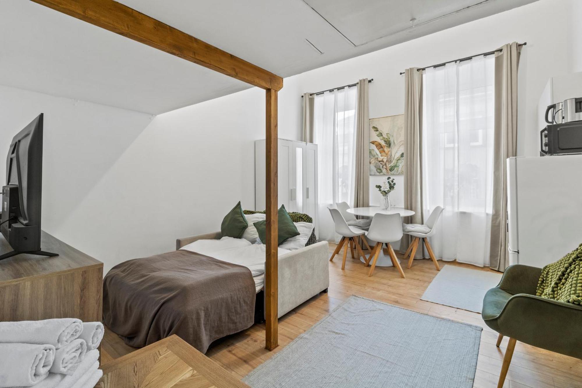Chic 1Br Apartment - Directly Near Schoenbrunn Wenen Buitenkant foto